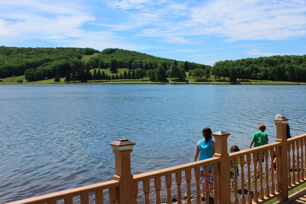 Alpine Lake Resort Terra Alta エクステリア 写真